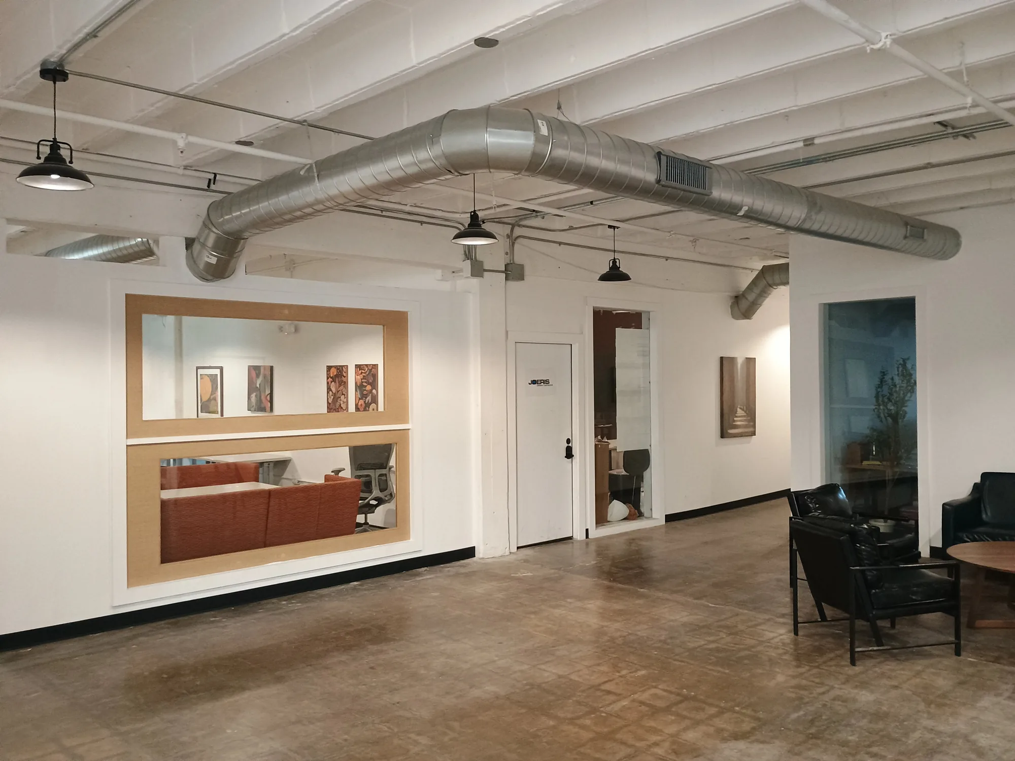 First-floor photograph 12