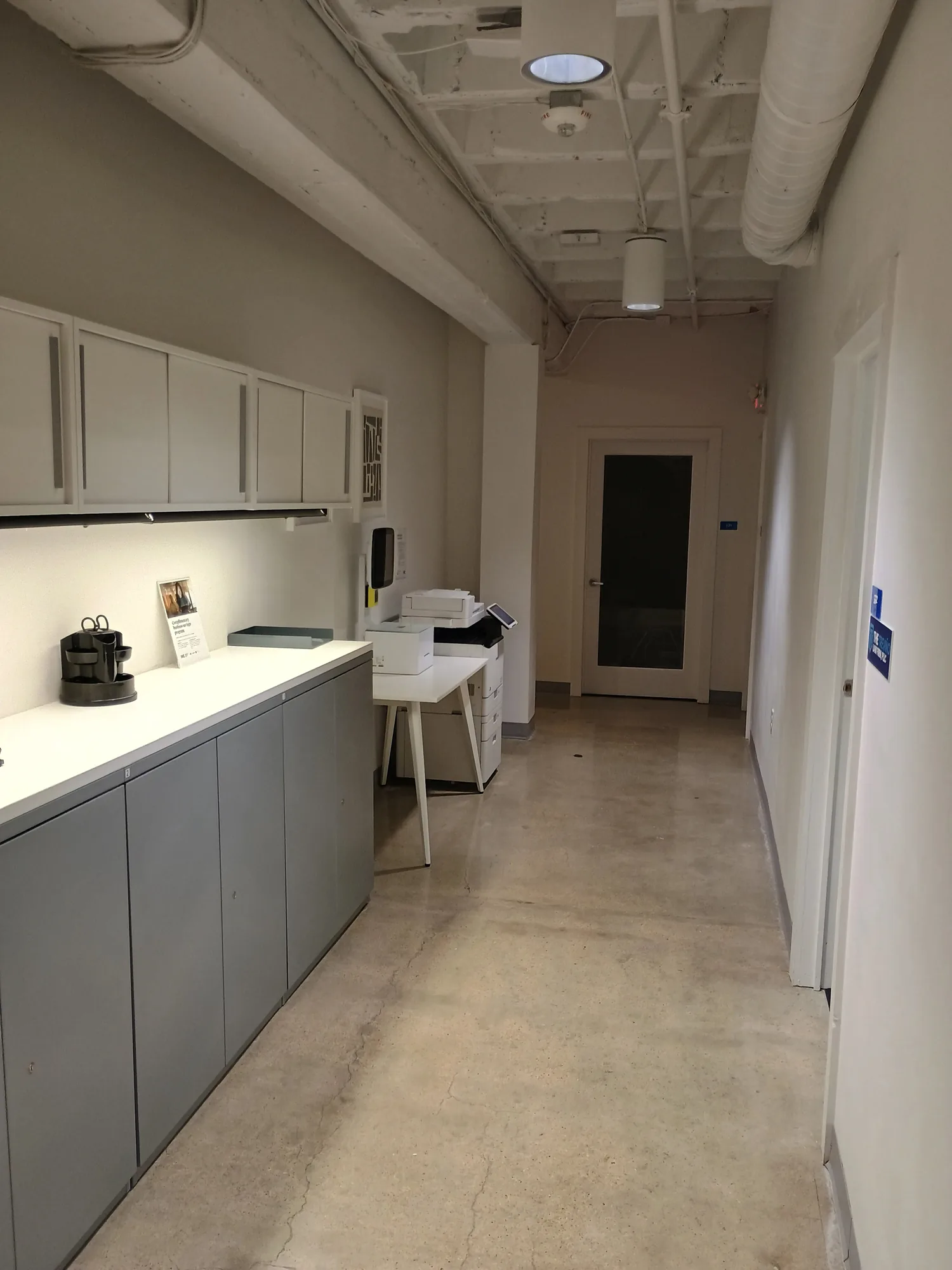 Third-floor photograph 8